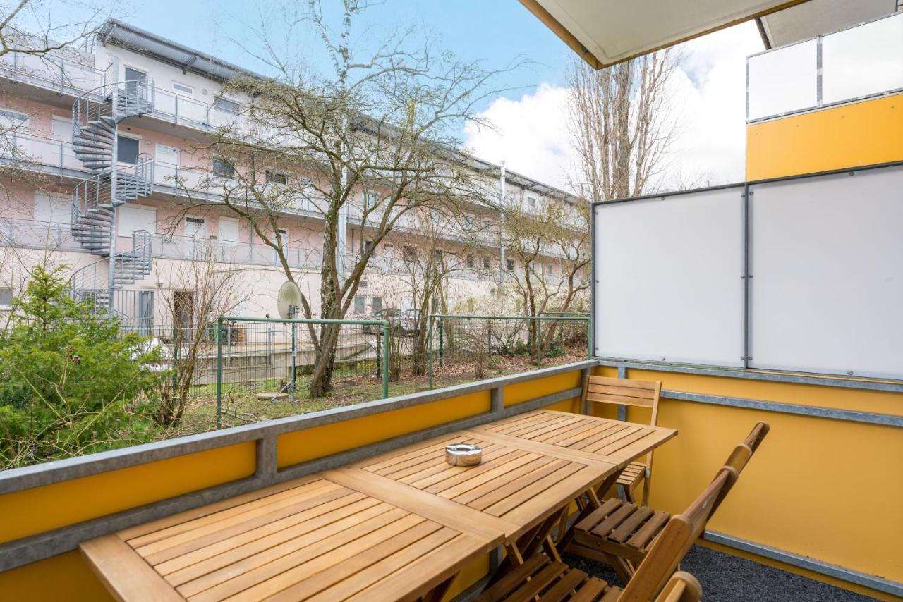 Free Living - Jungle Design Apartments, Zentrum, Parkplatz, Kueche, Wlan Βόλφσμπουργκ Εξωτερικό φωτογραφία
